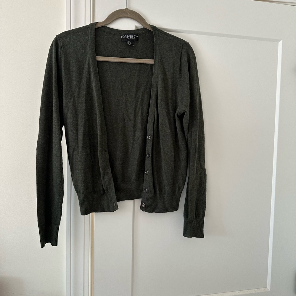 Forever 21 Women's Dark Green Cardigan Sweater